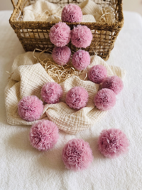 Awwlie's Pompom bunting - Pink